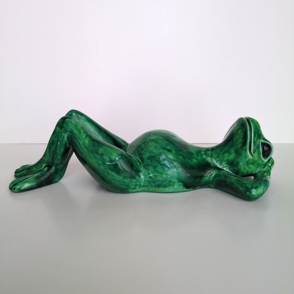 Vtg Arnel's Ceramic Laying Down Lounging Frog Figurine Green Glaze Retro 13" - Picture 4 of 10